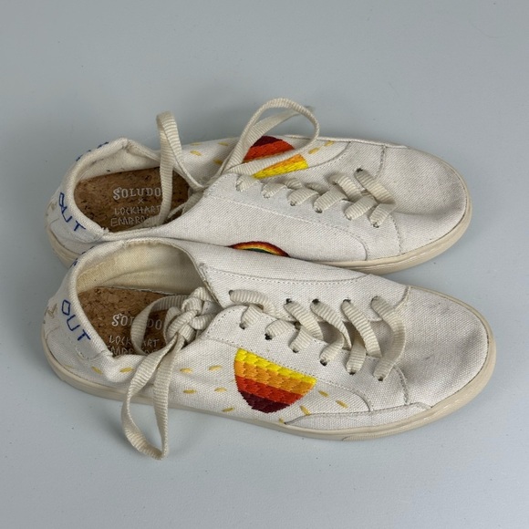 Soludos Peace Out Sun Embroidered Canvas Boho Sneakers Women’s Sz 6.5 - Picture 4 of 8